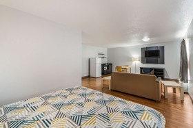 Studio 6 Laredo, Tx – North I-35