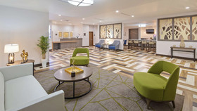 Best Western Green Oaks Inn & Suites