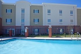 Candlewood Suites League City