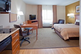 Candlewood Suites League City