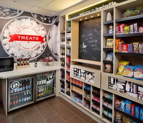 Hampton Inn and Suites Dallas/Lewisville-Vista Ridge Mall