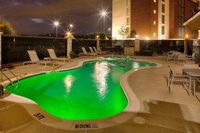 Hampton Inn and Suites Dallas/Lewisville-Vista Ridge Mall