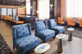 Hampton Inn and Suites Dallas/Lewisville-Vista Ridge Mall