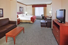 Holiday Inn Express & Suites Dallas Lewisville