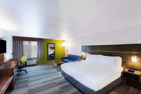 Holiday Inn Express & Suites Dallas Lewisville