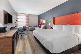 La Quinta by Wyndham Dallas Lewisville
