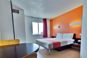 Motel 6 Dallas Lewisville