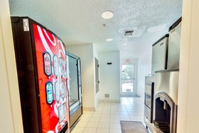 Motel 6 Dallas Lewisville