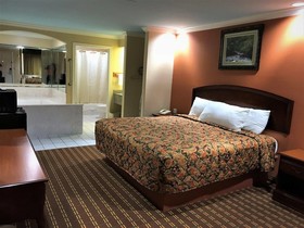 Luxury Inn & Suites Liberty