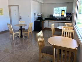 Luxury Inn & Suites Liberty