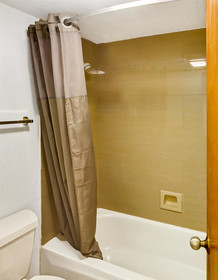 Motel 6 Lindale Tx
