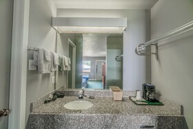Economy Inn Livingston