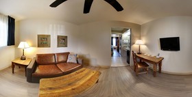 Days Inn & Suites by Wyndham Llano