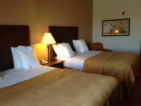 Best Western Lockhart Hotel & Suites