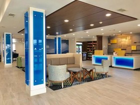Holiday Inn Express & Suites Longview South I-20