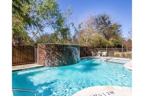 Red Roof Inn & Suites Longview