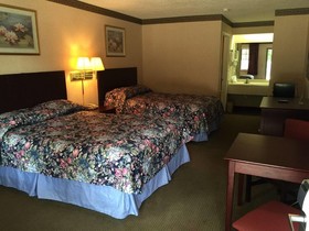 Majestic Inn
