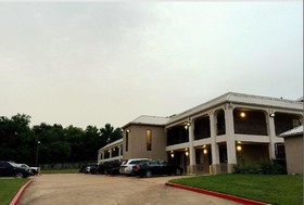 Majestic Inn