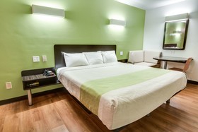Motel 6 Longview - North