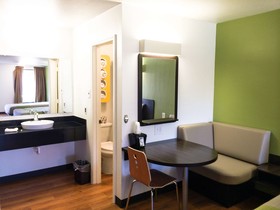 Motel 6 Longview - North