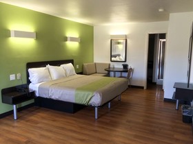 Motel 6 Longview - North