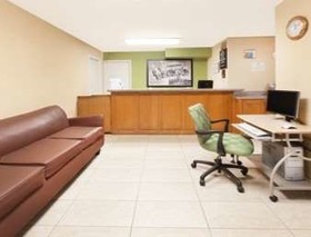 Arya Inn & Extended Stay