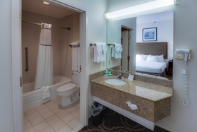 Ashmore Inn and Suites