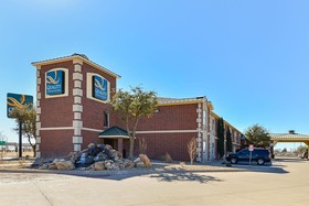 Quality Inn & Suites
