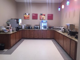 Comfort Suites University