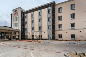 Comfort Suites University