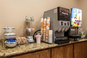 Comfort Suites University
