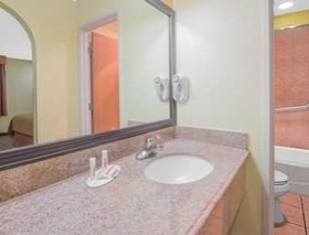 Days Inn by Wyndham Lubbock South