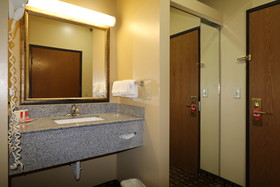 Econo Lodge I-27