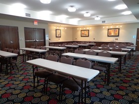 Holiday Inn Express & Suites South