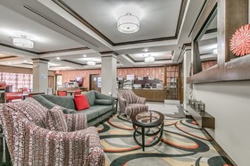 Holiday Inn Express & Suites South