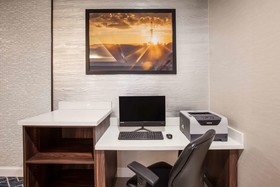 La Quinta Inn And Suites by Wyndham Lubbock North
