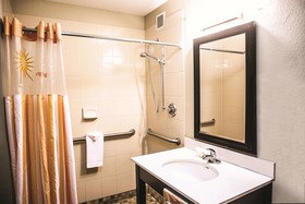 La Quinta Inn And Suites by Wyndham Lubbock North