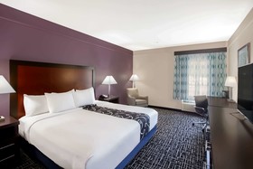 La Quinta Inn And Suites by Wyndham Lubbock North