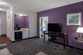 La Quinta Inn And Suites by Wyndham Lubbock North