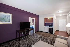La Quinta Inn And Suites by Wyndham Lubbock North