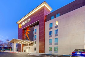 La Quinta Inn & Suites by Wyndham Lubbock West Medical Centr