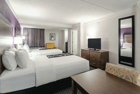 La Quinta Inn & Suites by Wyndham Lubbock West Medical Centr