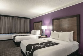 La Quinta Inn & Suites by Wyndham Lubbock West Medical Centr