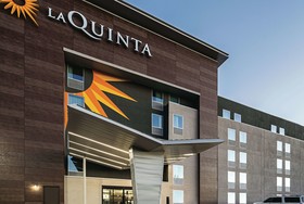 La Quinta Inn & Suites by Wyndham Lubbock West Medical Centr