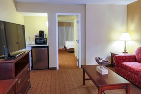 MCM Eleganté Hotel & Suites