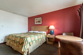 Raider Inn