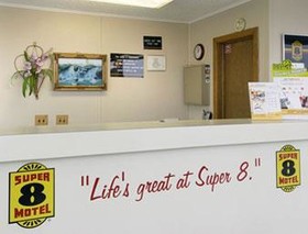 Super 8 by Wyndham Lubbock Civic Center North