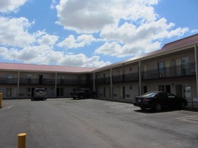 Super 8 by Wyndham Lubbock Civic Center North