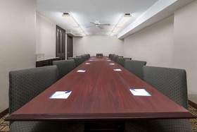 SureStay Plus Hotel by Best Western Lubbock Medical Center