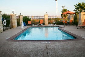 Best Western Plus Longhorn Inn & Suites